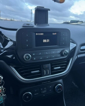 Ford Fiesta cena 36000 przebieg: 111000, rok produkcji 2018 z Wilamowice małe 172